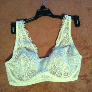 Victoria's secret bra